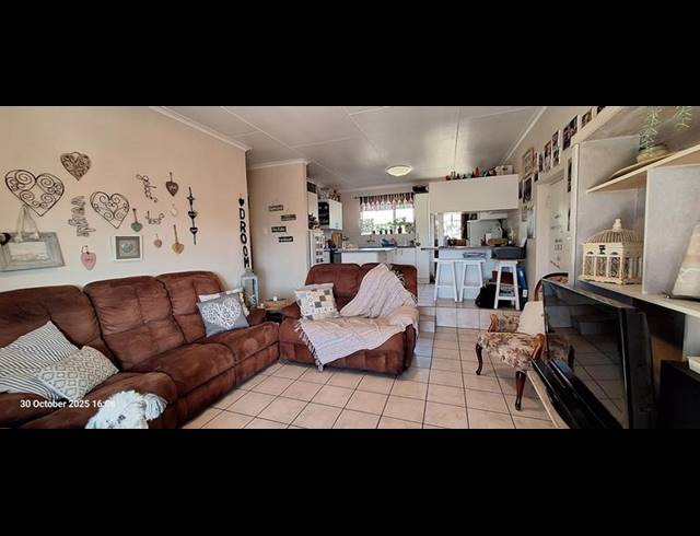 3 BEDROOM HOUSE FOR SALE IN FRAAIUITSIG